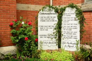 stone-tablets-ten commandments