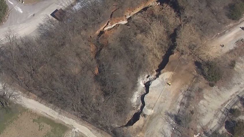 Earth Opens Up In Kentucky After Tennessee Earthquake Closing Zoo - Signs Of The Last Days