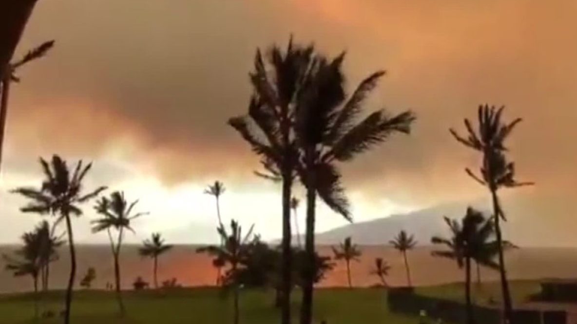 Hawaii Wildfire Scorches 10,000 Acres As 1000’s In Maui Evacuated